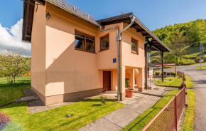 Gorgeous Home In Perusic